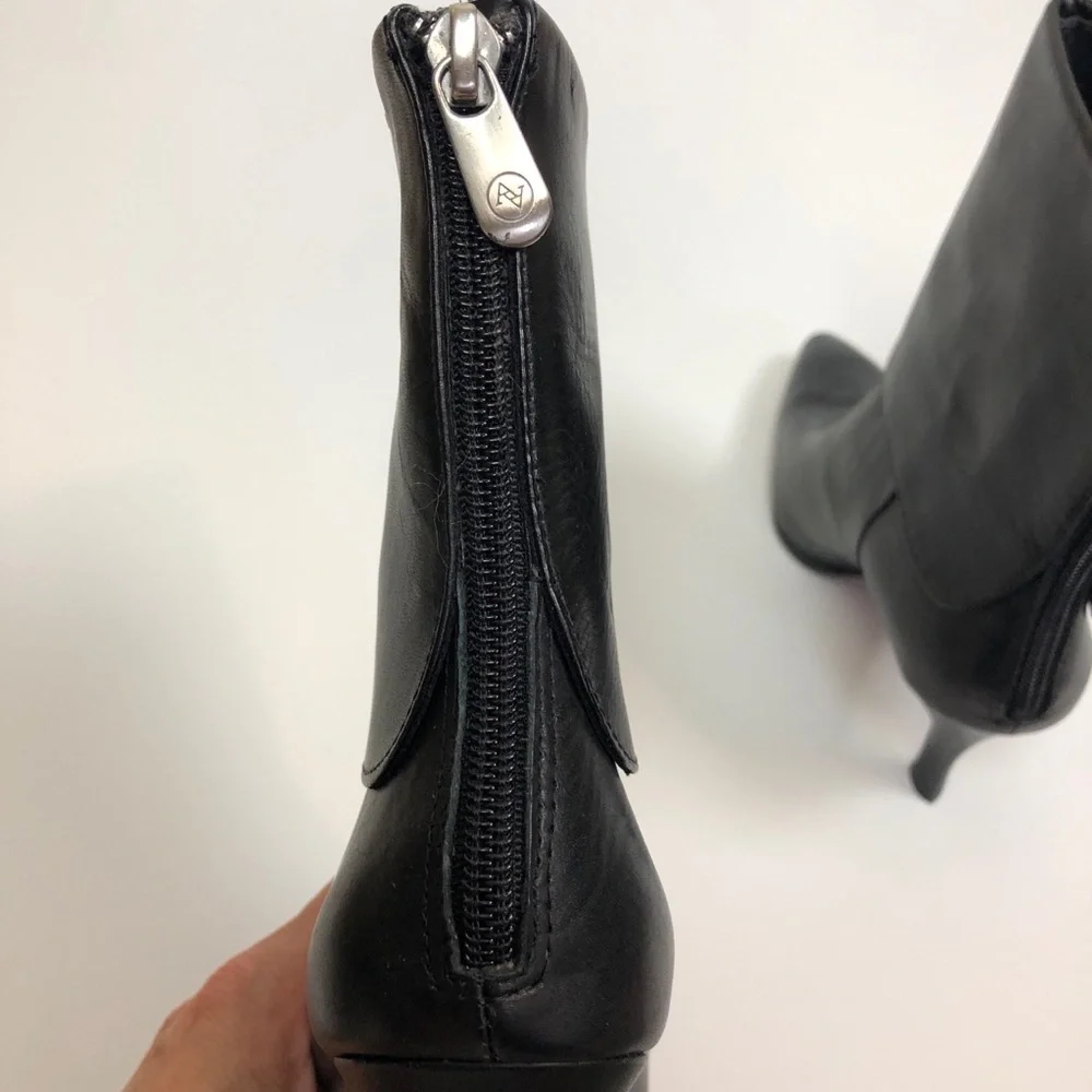 AdrienneVittadini Jael Folded Cuff Bootie - Picture 7 of 15